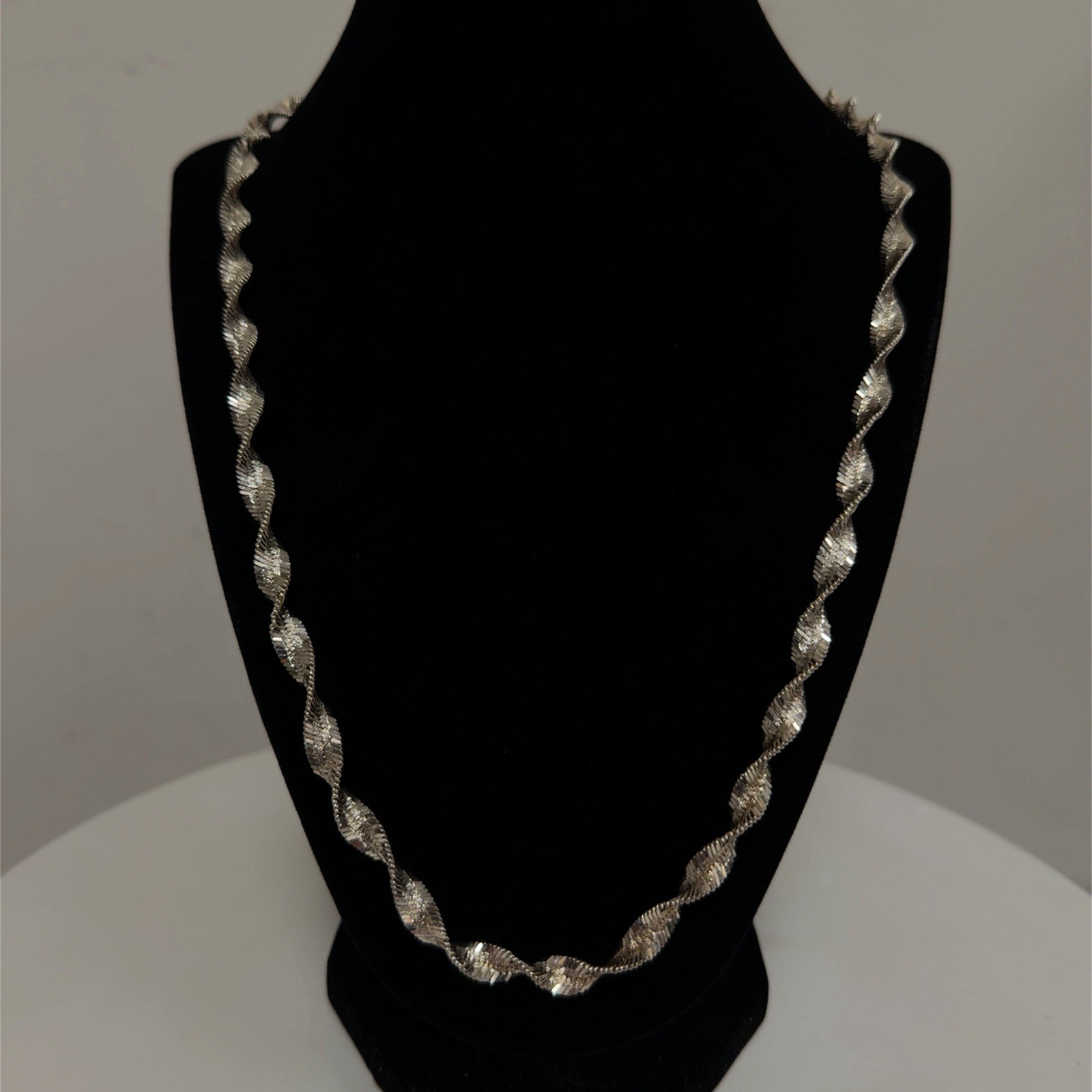 FAS signed 24” Twisted Herringbone 925 Sterling Silver Necklace 25g