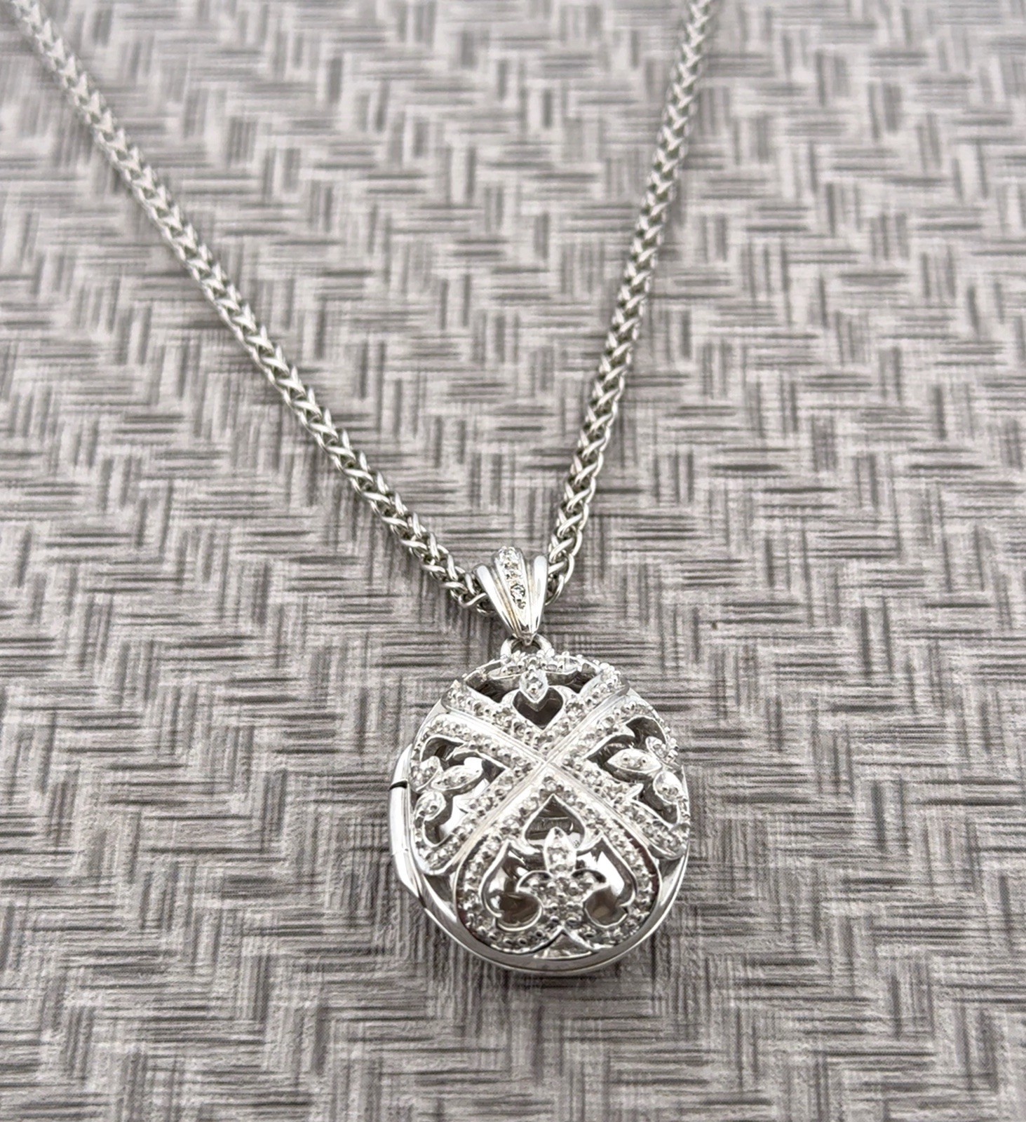 18” STS Thailand 925 Sterling Silver Openwork Locket Wheat Chain Necklace 20.6g