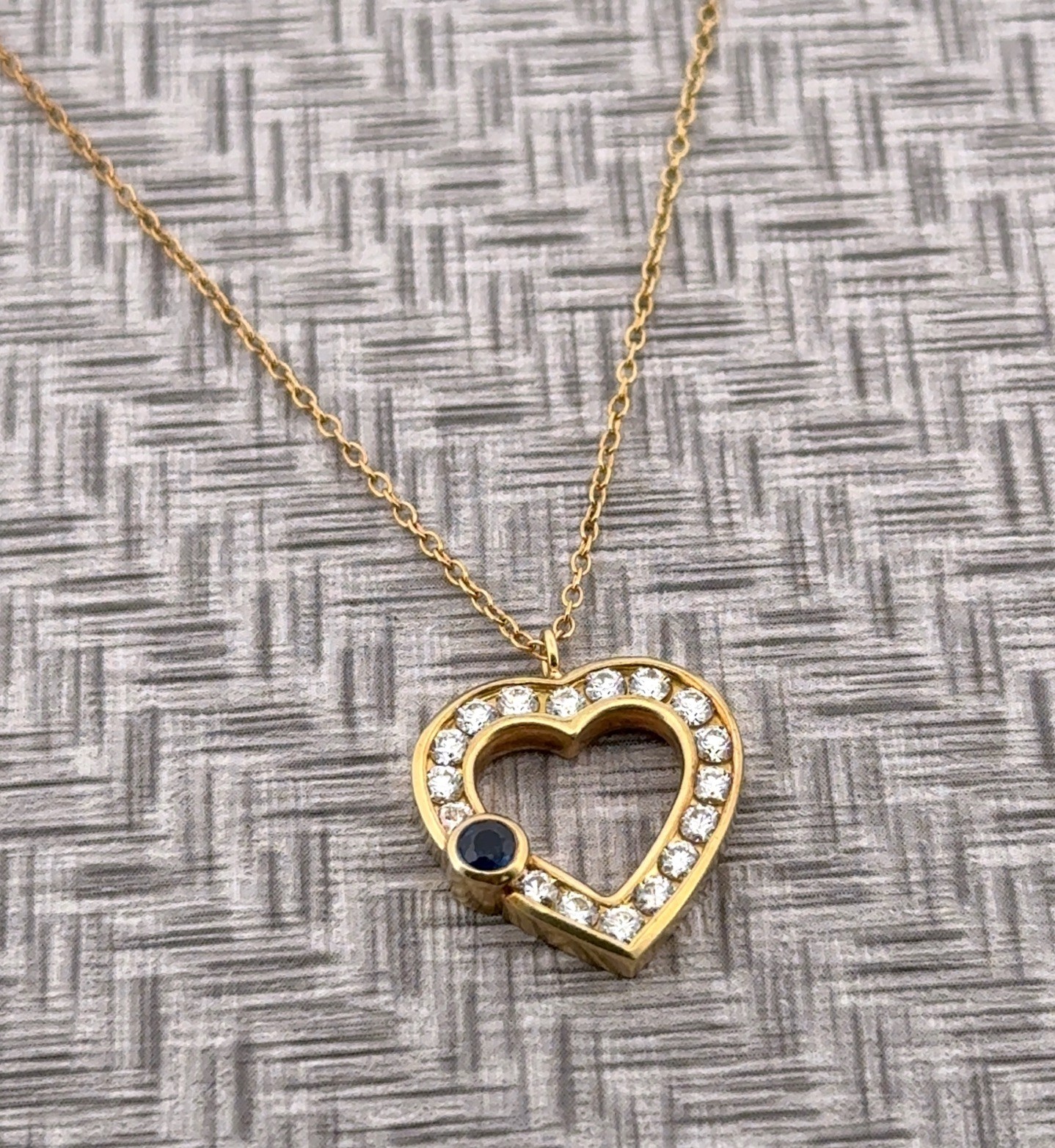 18” Suna Bros. 18k Yellow Gold Natural Diamond & Sapphire Heart Pendant Necklace