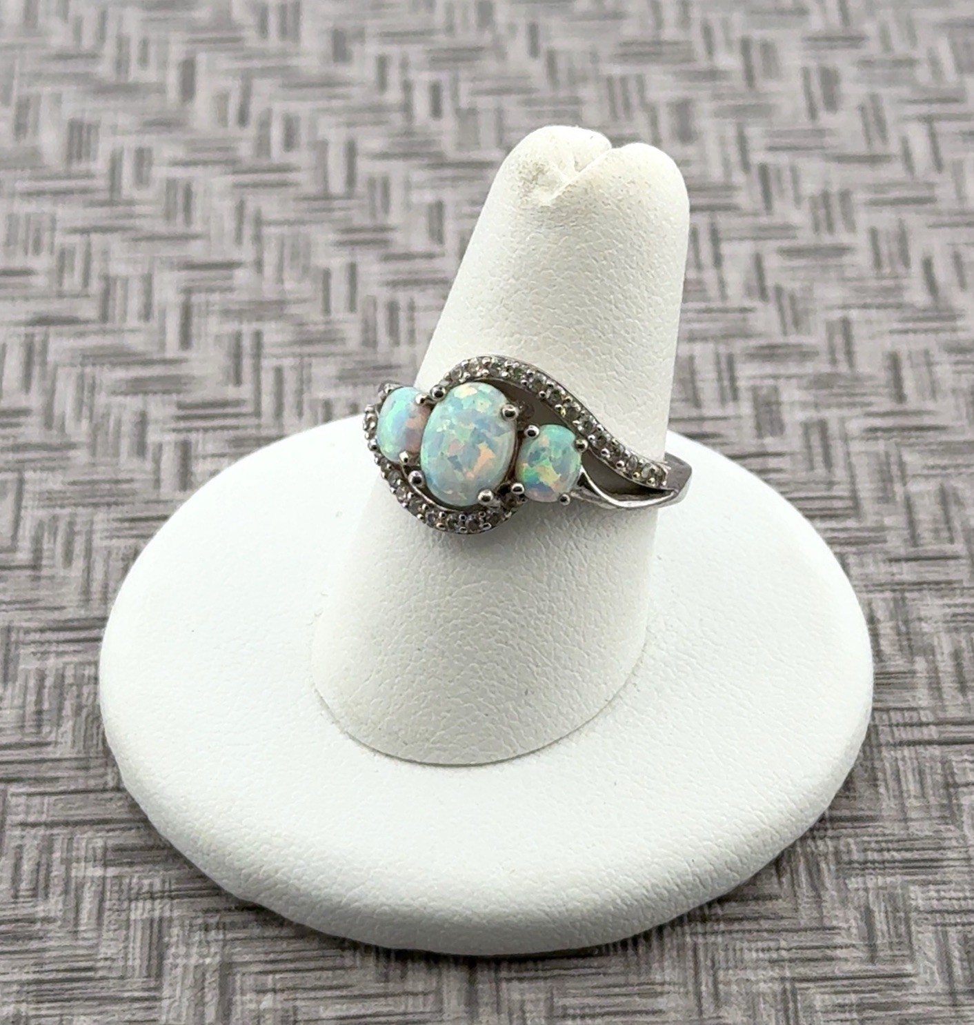 Size: 7 Triple Opal & White Topaz 925 Sterling Silver Ring 4g