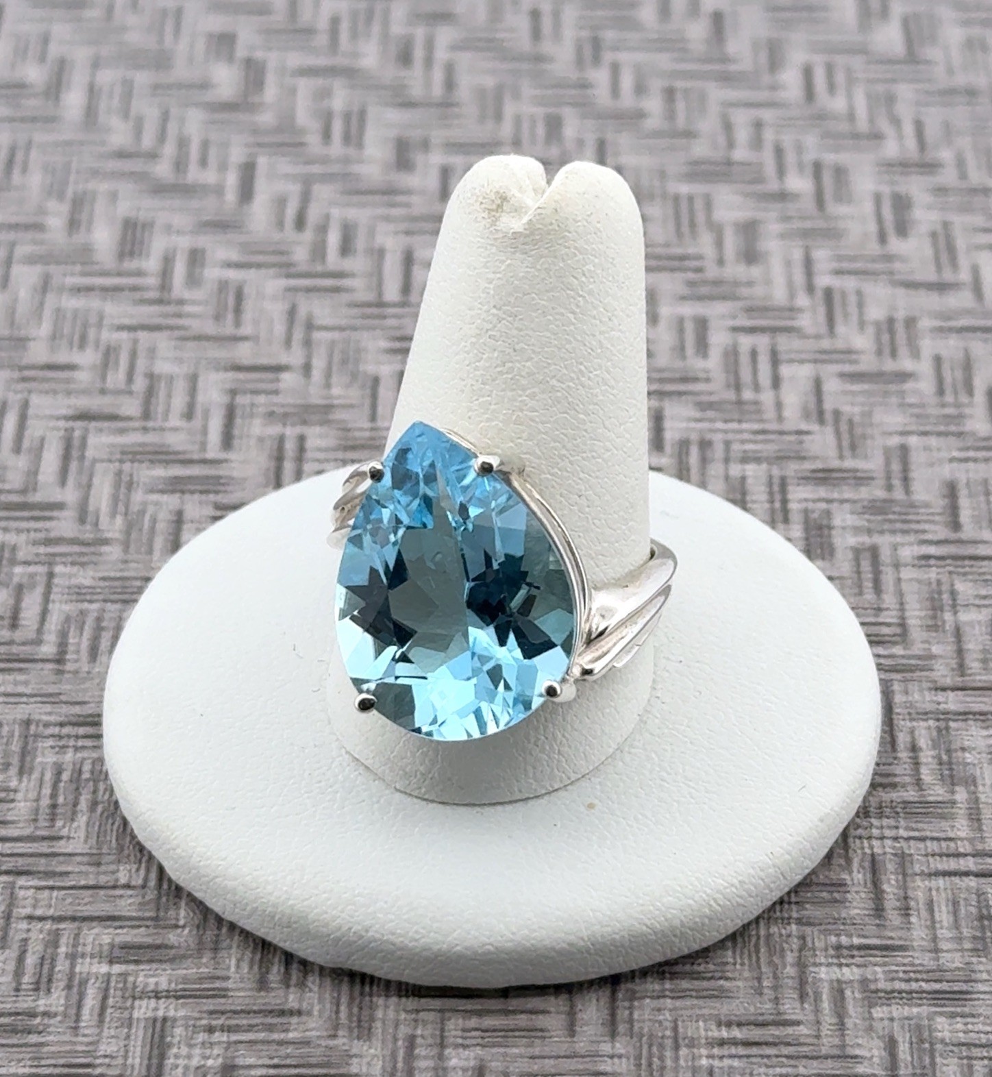 Size: 9.5 Large Pear Blue Topaz 925 Sterling Silver Statement Ring 9.4g