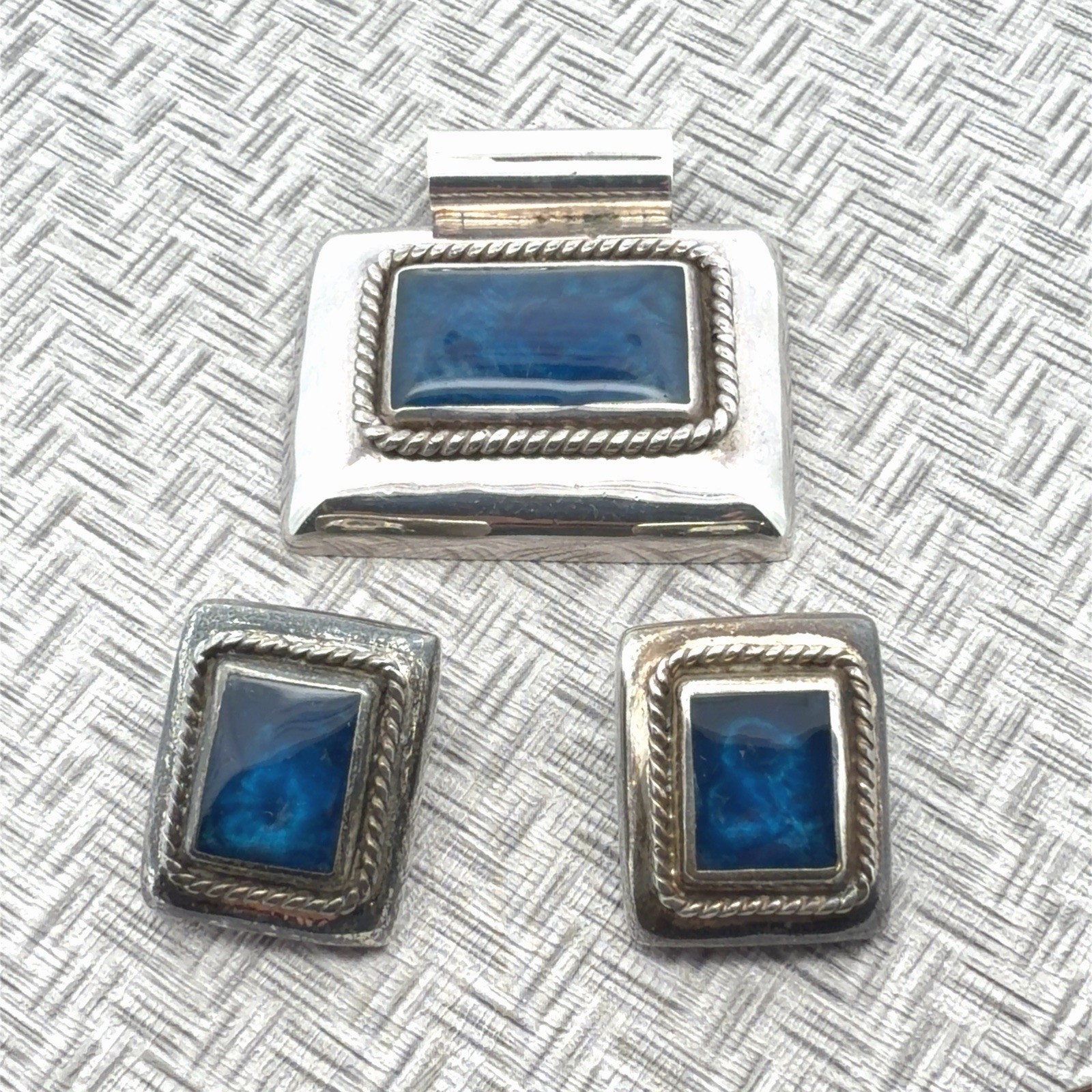 925 Sterling Silver Blue Glass Pendant And Matching Clip-on Earrings Set 40.7g