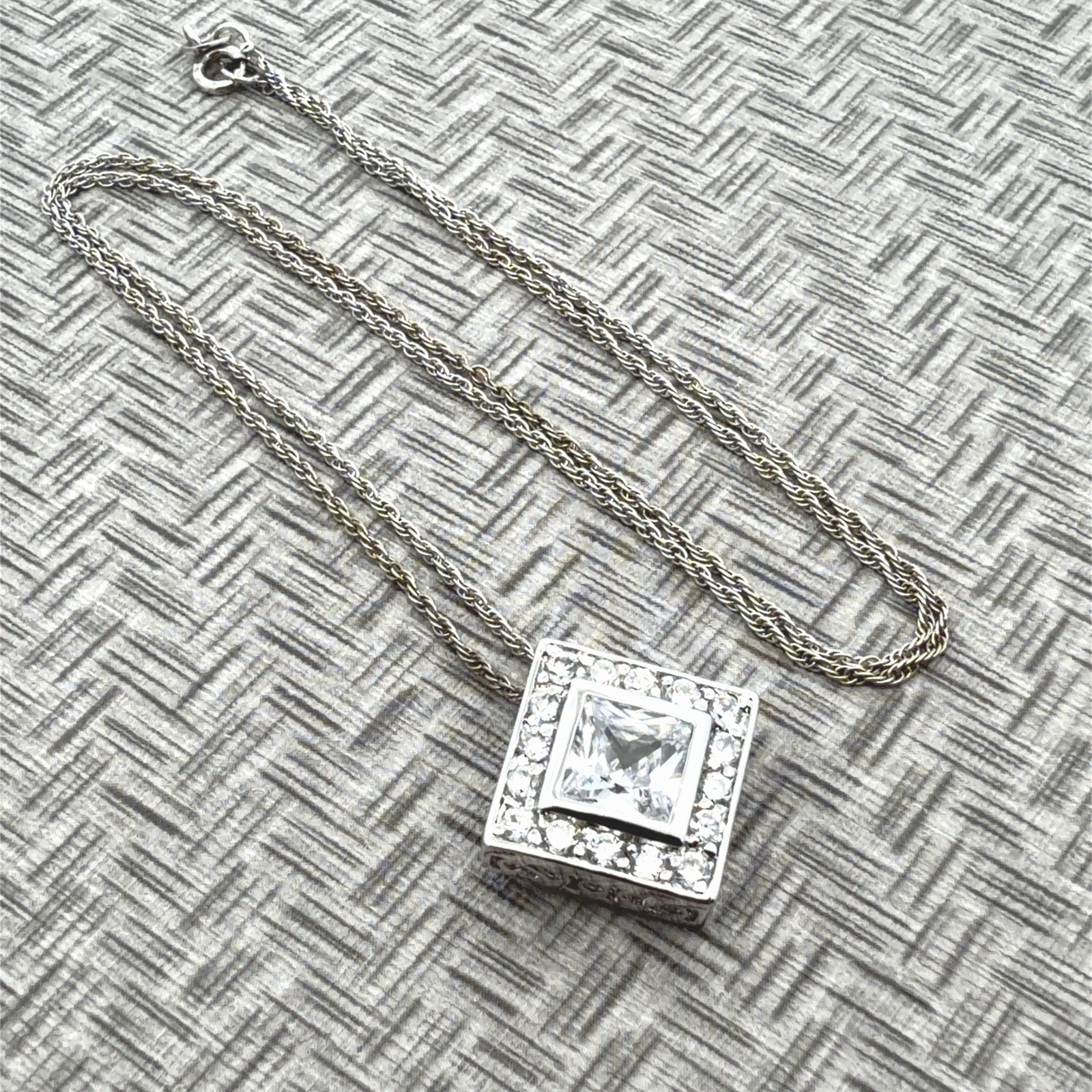 20” Chain 925 Sterling Silver CZ Princess Cut Bezel Set Pendant Necklace 5.8g