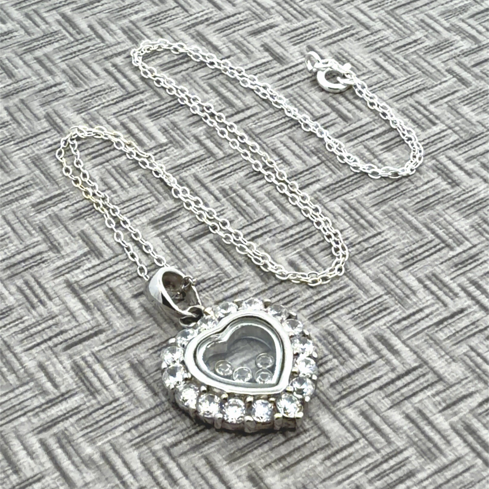 18” Floating CZ 925 Sterling Silver Heart Pendant 5.7g