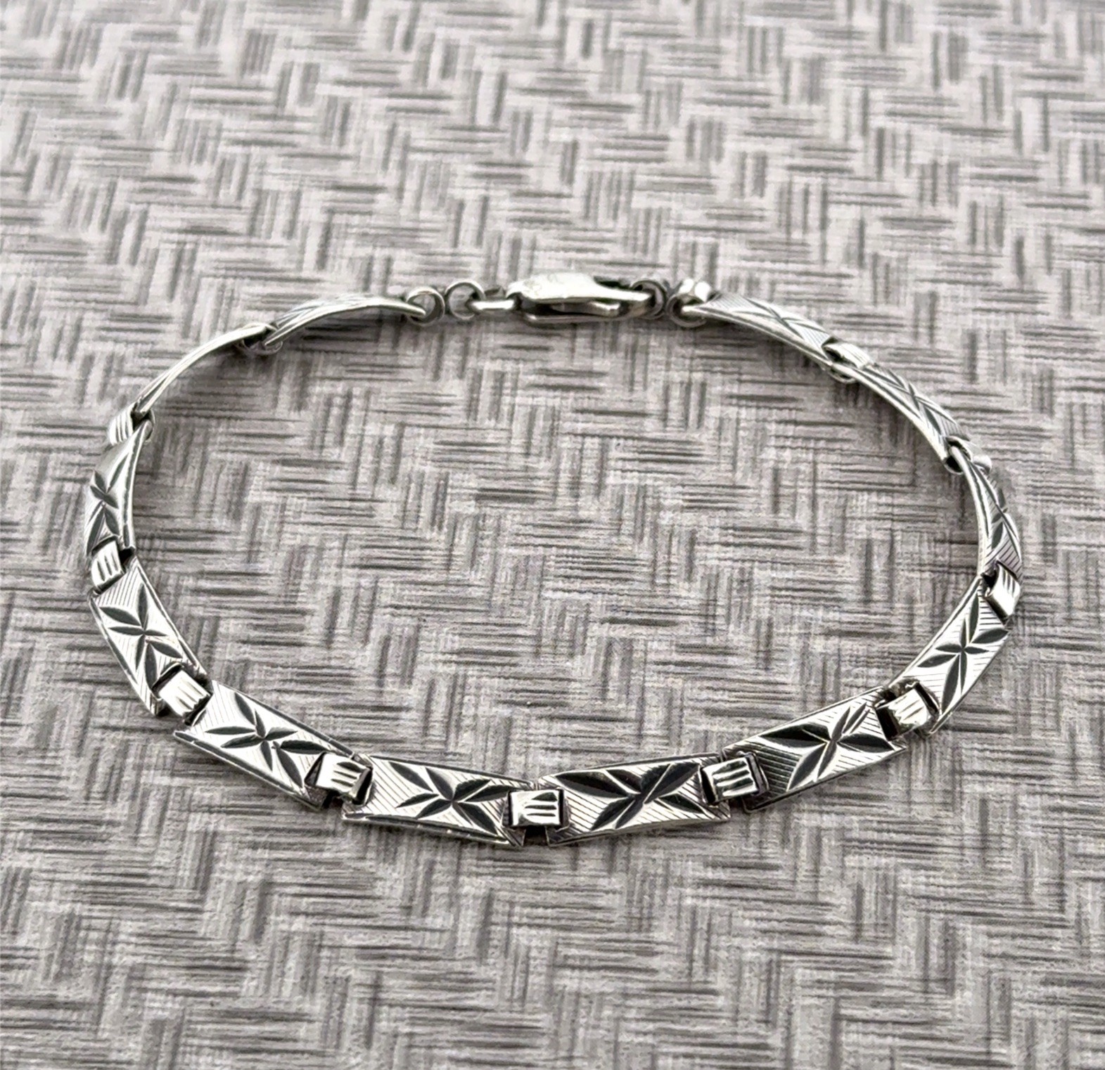 7.5” Diamond-Cut 925 Sterling Silver Panel/Bar Link Bracelet 7.8g