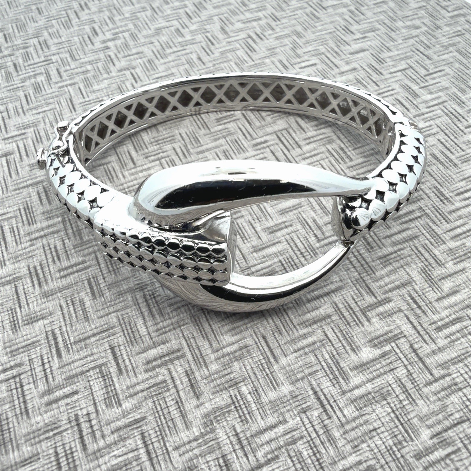 7” ATI 925 Sterling Silver Thailand Buckle Bypass Textured Pattern Bangle 52.8g