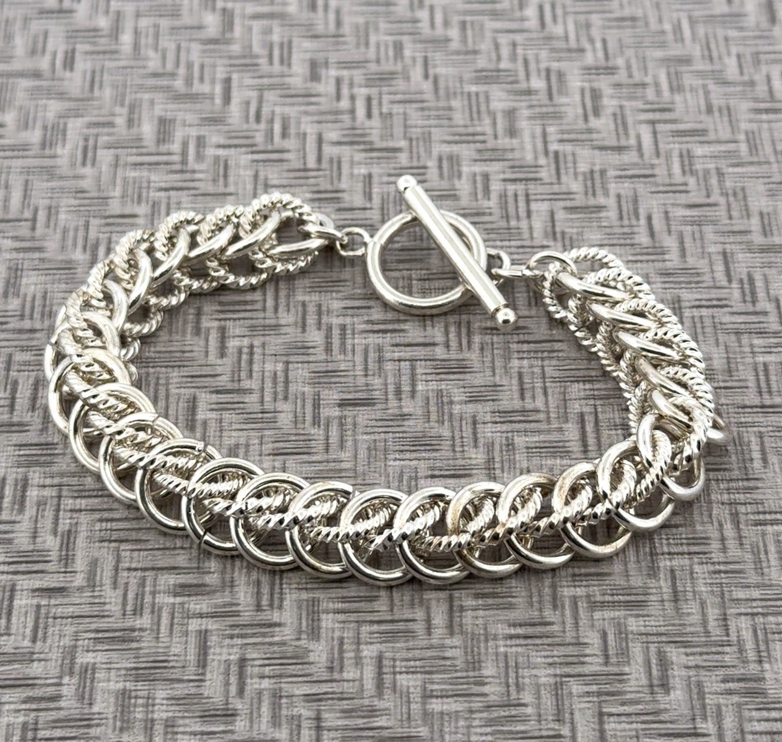 7.5” Double Circle Chainmail Link 925 Sterling Silver Toggle Bracelet 34.7g