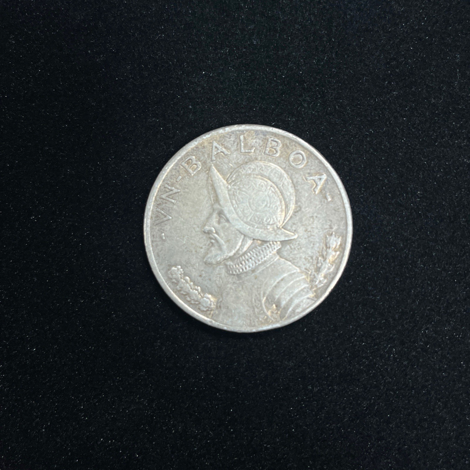 1934 PANAMA Large Silver CONQUISTADOR Old VINTAGE XF Silver BALBOA Coin