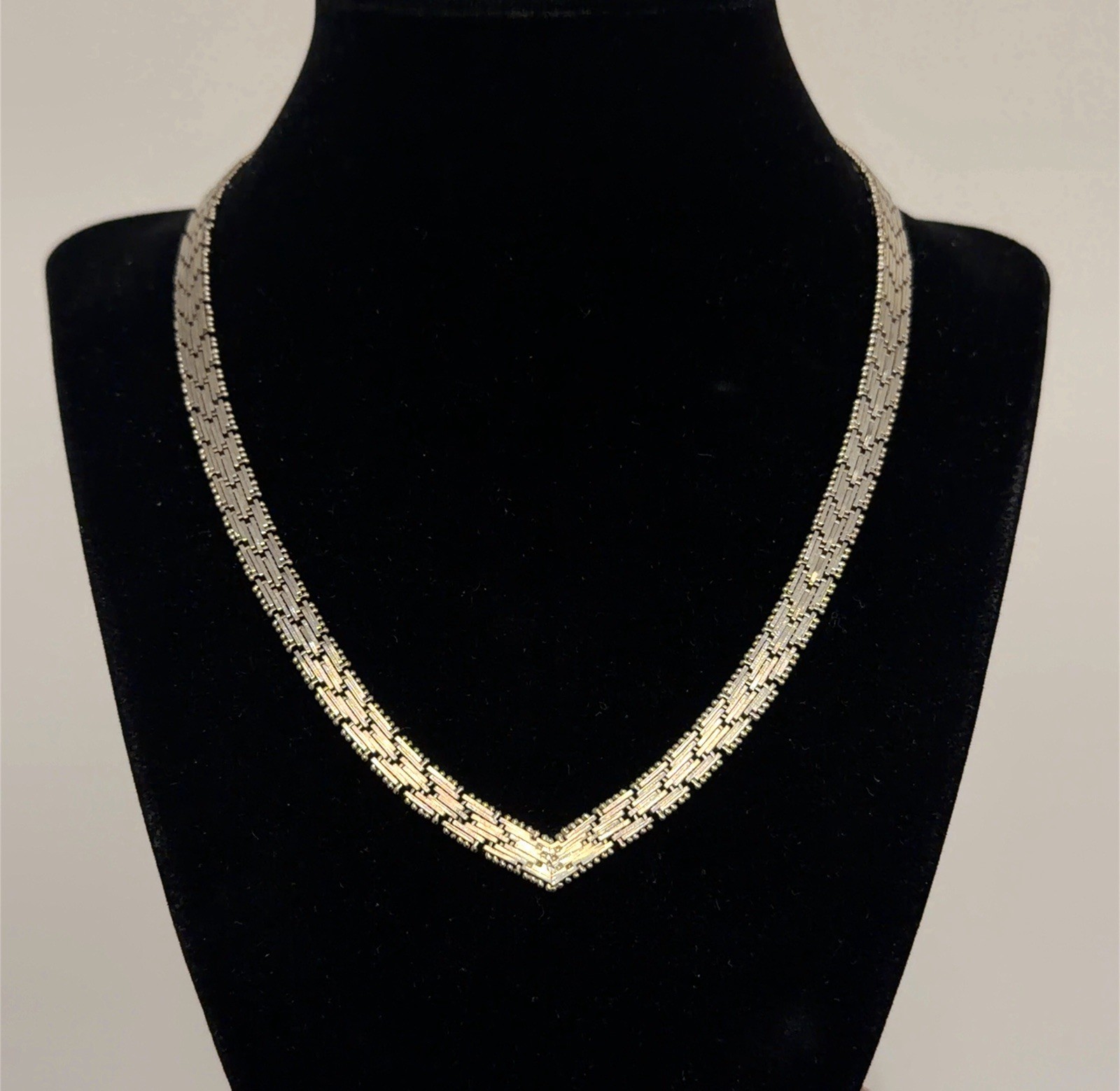 18” Chevron v 925 Sterling Silver Italy Woven Necklace 34.7g
