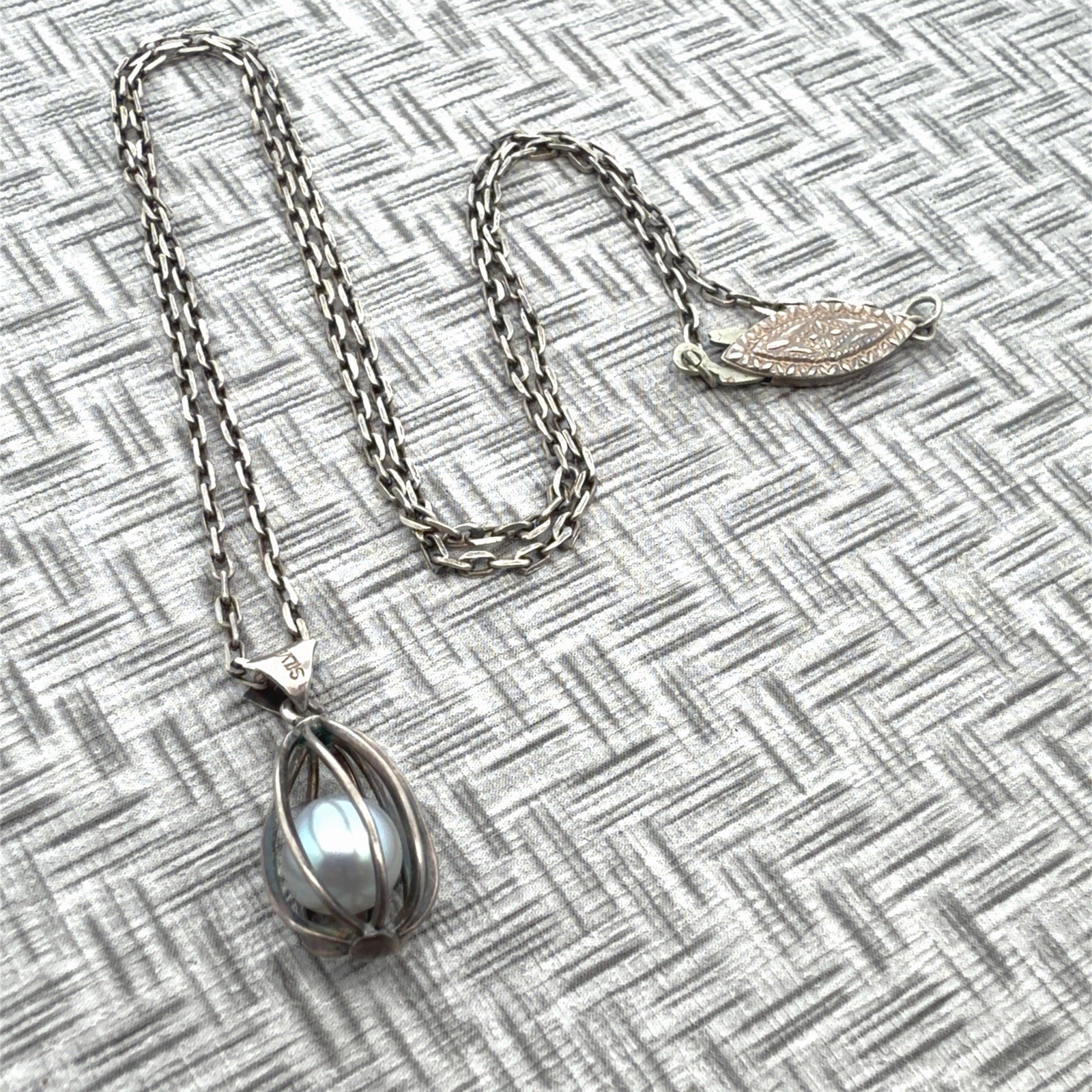16” Vintage 925 Sterling Silver Pearl In A Cage Chain Necklace 3.1g