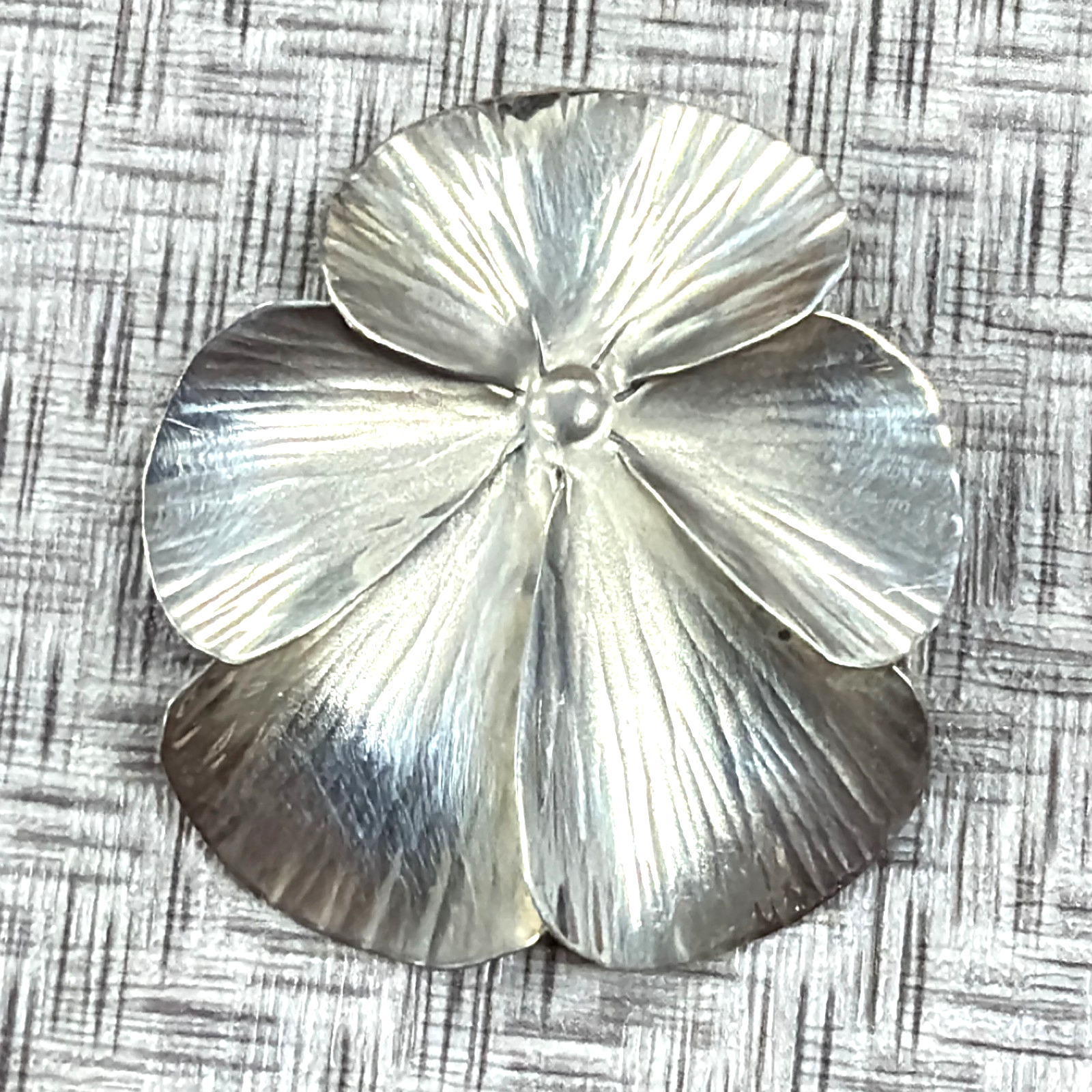Vintage Sterling Silver Stuart Nye 925 Hand-wrought Pansy Flower Pin 5.0 grams