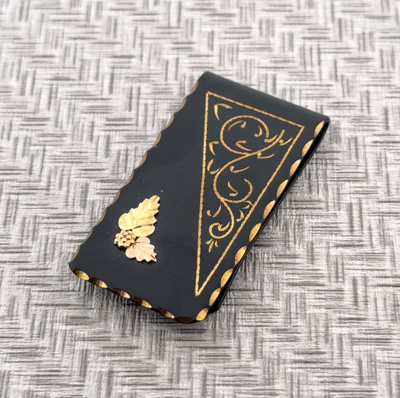 Black Hills Gold Steel Money Clip w/ Solid 12k Gold Leaf Accents w/ Original Box