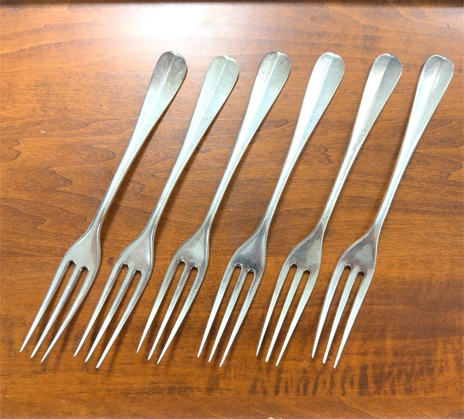 Set of 6 Stieff Williamsburg Queen Anne 925 Sterling Silver 8” Dinner Forks 376g